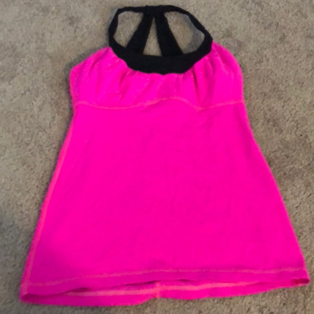 Women’s Lululemon top. EUC . Size 6